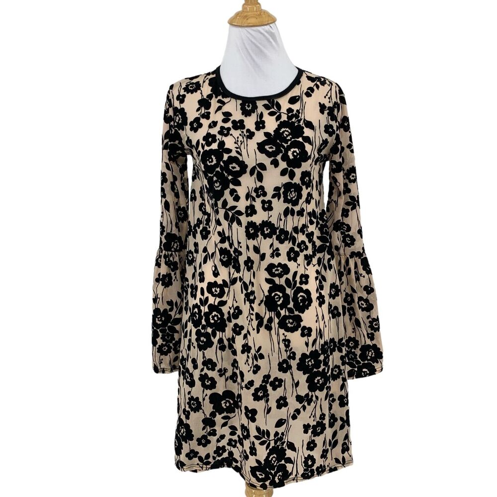 Boohoo Dress Women 4 Black Nude Floral Smock Velvet Bell Sleeve High Neck Mini